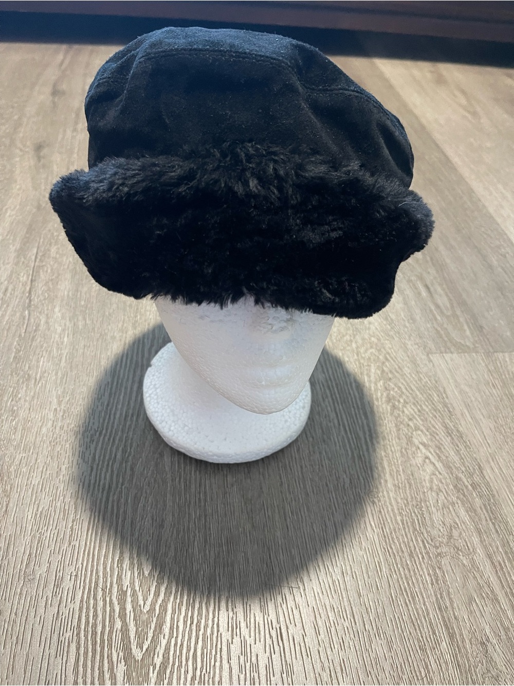 Eric Javits Black Plush Faux Fur Hat